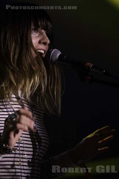 MELODY'S ECHO CHAMBER - 2012-10-31 - PARIS - Trabendo - Melody Prochet